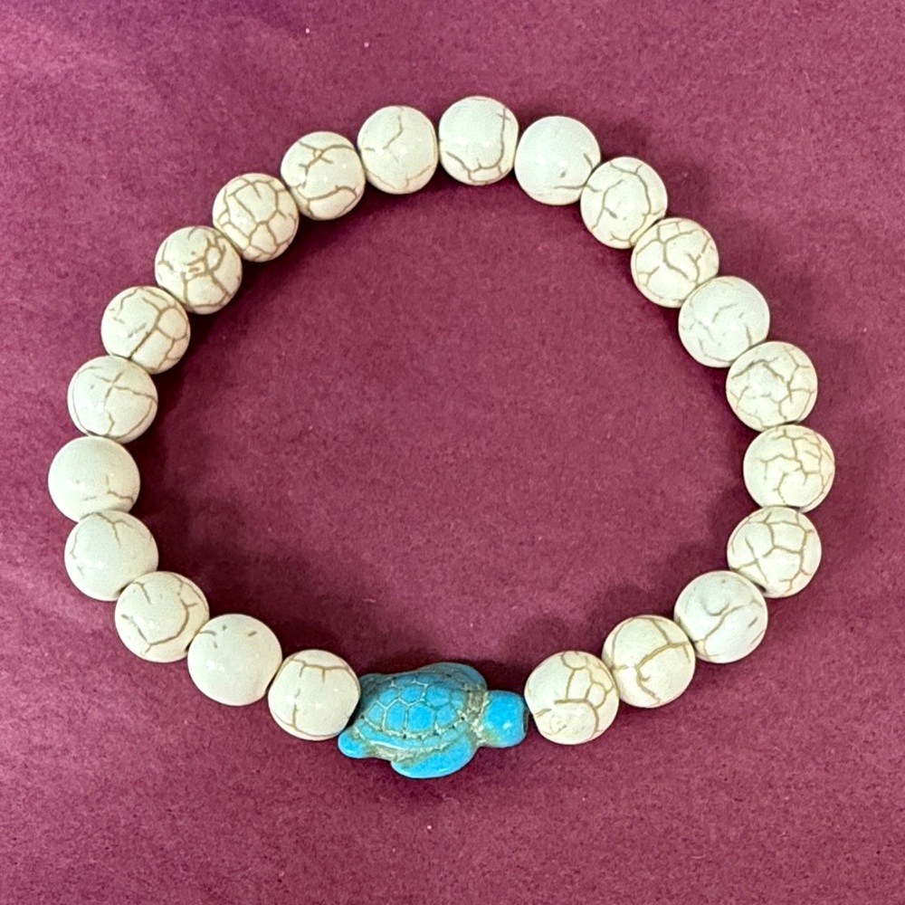 Beaded Bracelet with Turtle Charm